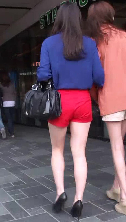 【视频】一个桃羞杏让的时尚优美服饰宽臀女生[SZ-5G26]