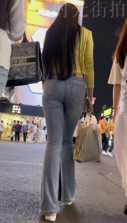【视频】偶遇柳娇花媚的极品紧身牛仔裤翘臀靓女[SP-OXT4]