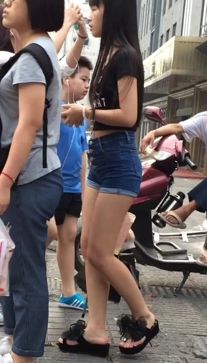 【视频】偶遇温婉娴淑的时髦精美装扮美腿女神[ZV-B294]